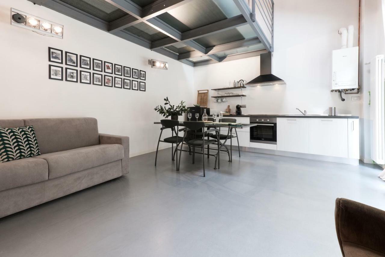 Luxury Apartments Fioravanti Milan Exterior photo