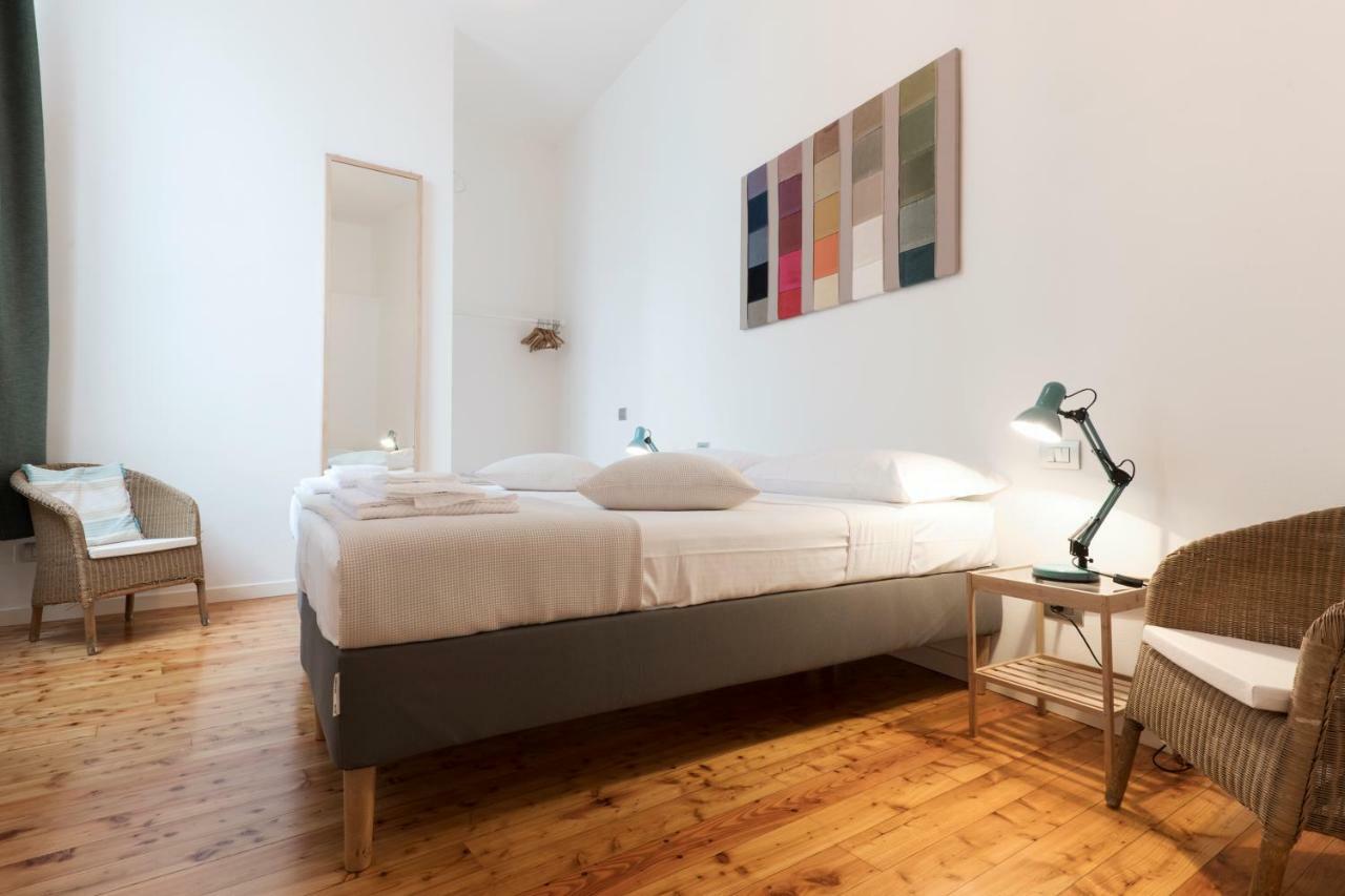 Luxury Apartments Fioravanti Milan Exterior photo