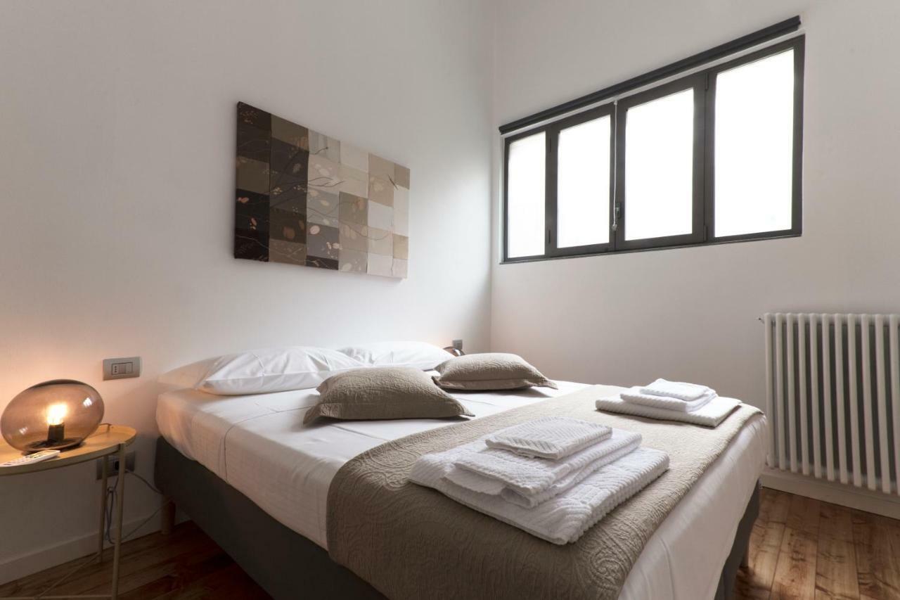 Luxury Apartments Fioravanti Milan Exterior photo